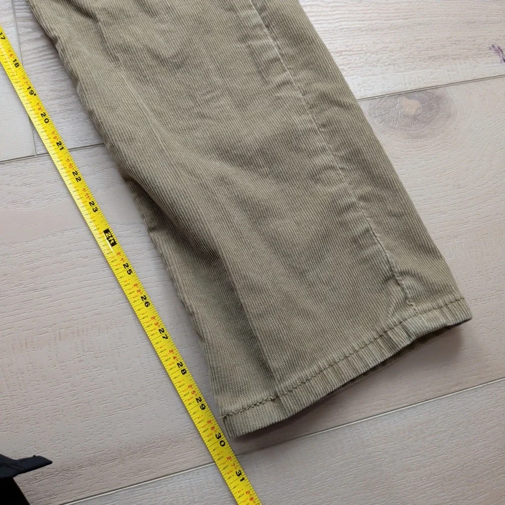 Levis no holes